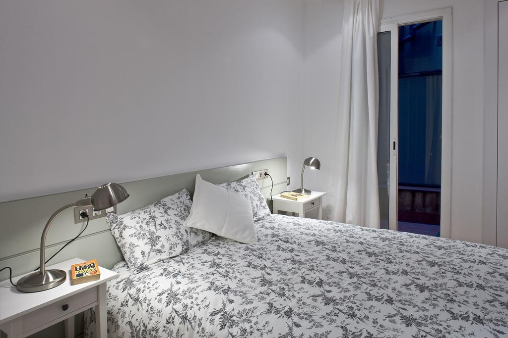 Flateli Urquinaona Apartman Barcelona Szoba fotó