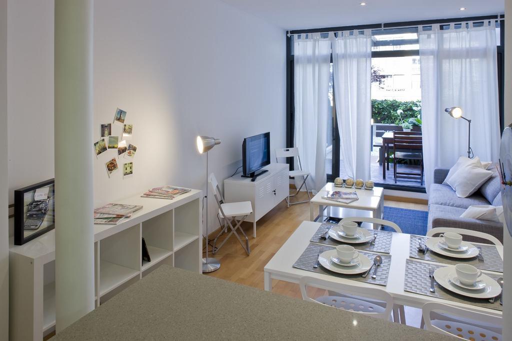 Flateli Urquinaona Apartman Barcelona Szoba fotó