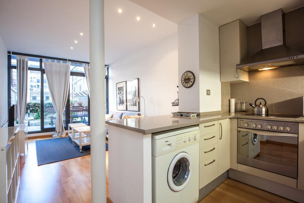 Flateli Urquinaona Apartman Barcelona Kültér fotó