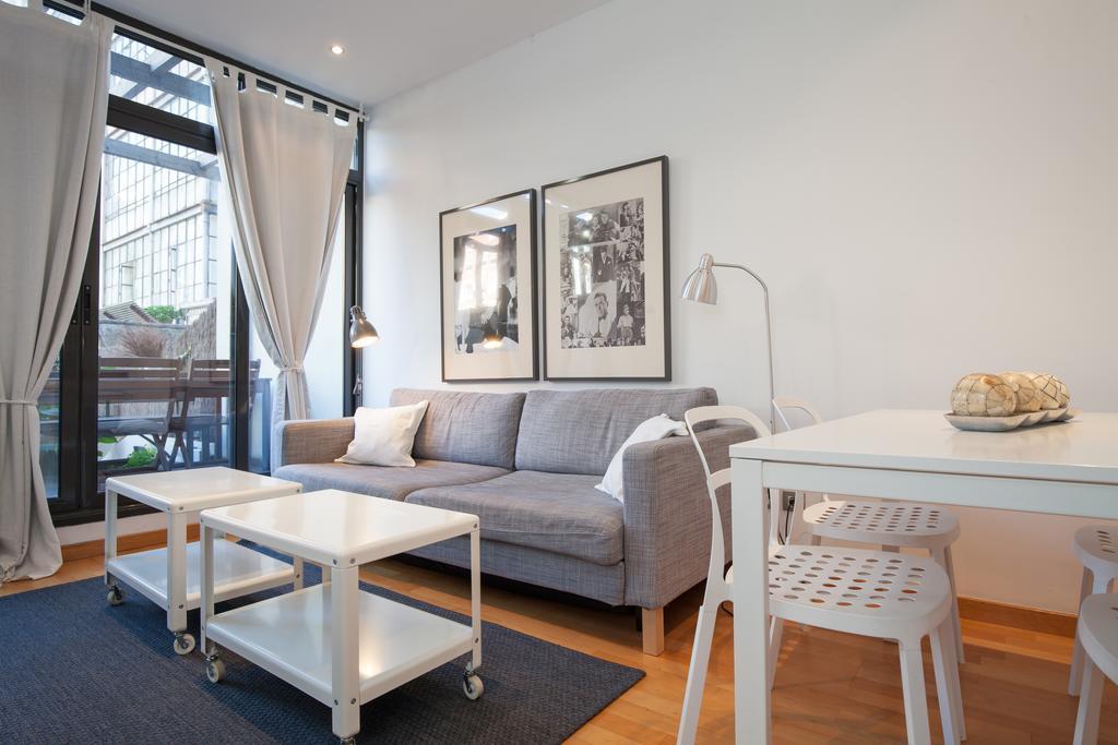 Flateli Urquinaona Apartman Barcelona Kültér fotó