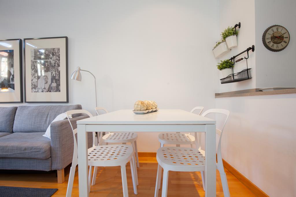 Flateli Urquinaona Apartman Barcelona Kültér fotó