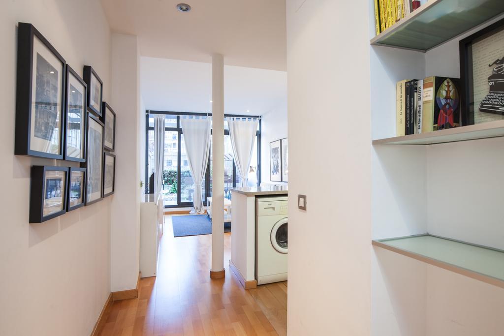 Flateli Urquinaona Apartman Barcelona Kültér fotó