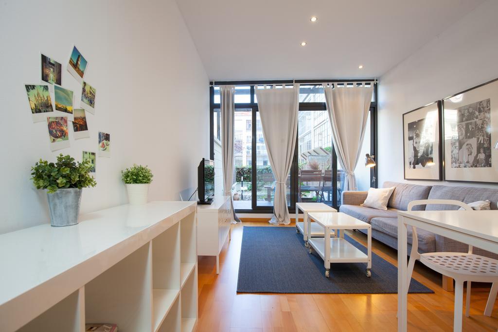 Flateli Urquinaona Apartman Barcelona Kültér fotó