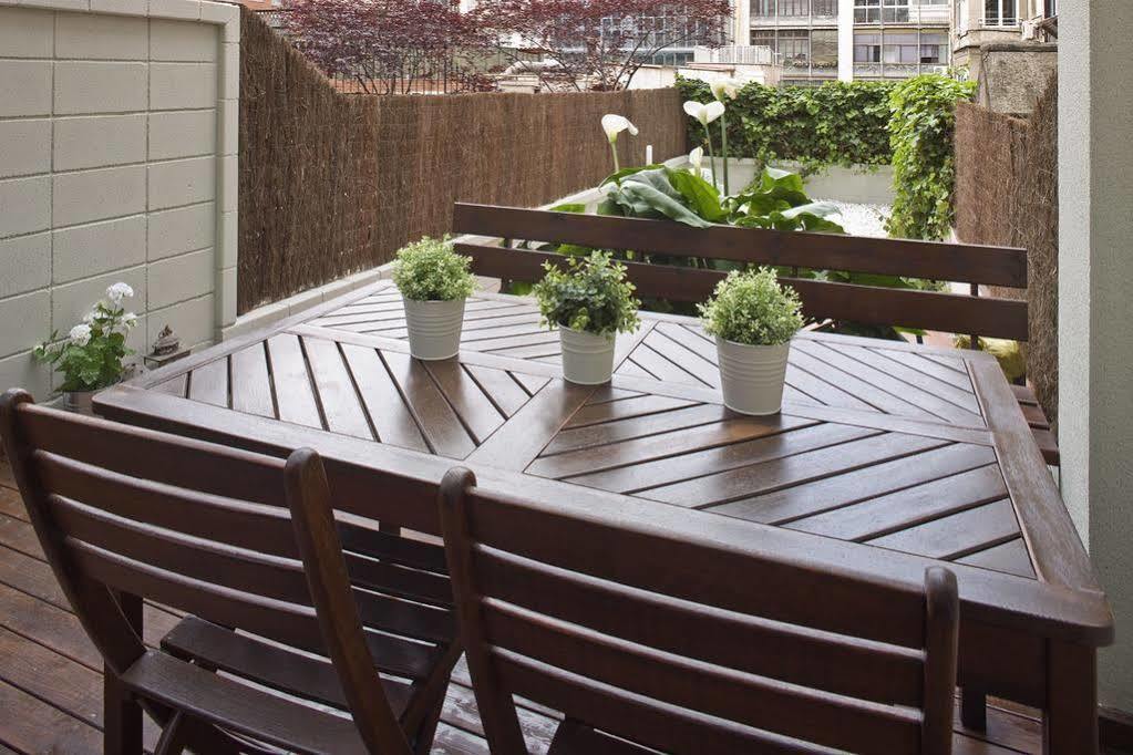 Flateli Urquinaona Apartman Barcelona Kültér fotó